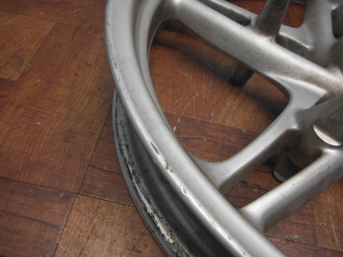 01-05 BMW R1150RT R1150 RT RS P FRONT WHEEL RIM - Image 3
