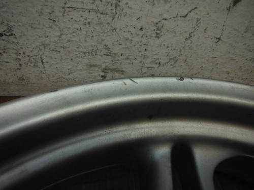 01-05 BMW R1150RT R1150 RT RS P FRONT WHEEL RIM - Image 5