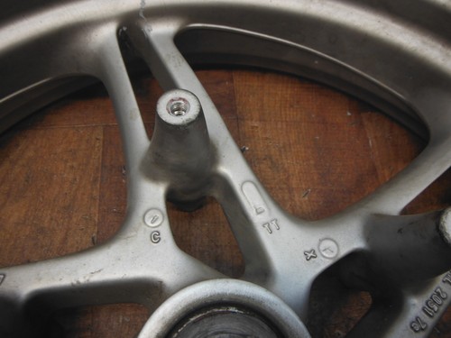 01-05 BMW R1150RT R1150 RT RS P FRONT WHEEL RIM - Image 14