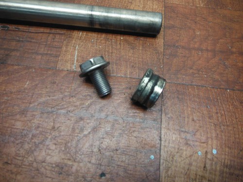 yamaha OEM FRONT WHEEL RIM AXLE PIVOT BOLT 2C0-25181-00-00 - Image 3