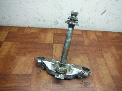 01-07 honda shadow spirit 1100 OEM FRONT FORKS CLAMP LOWER TRIPLE TREE STEM - Image 2