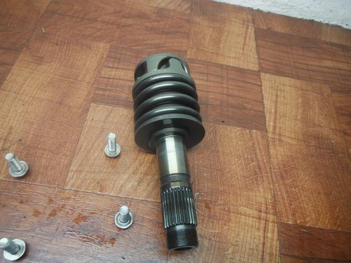 honda 2005 2006 st1300p 2007 / 2009 / 2011 2012 st1300pa EJE PRINCIPAL - Image 3