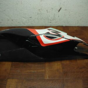 aprilia 2012 2013 sr50 2013 sr50r TAPA LATERAL IZQUIERDA DEL ASIENTO ALFORJA