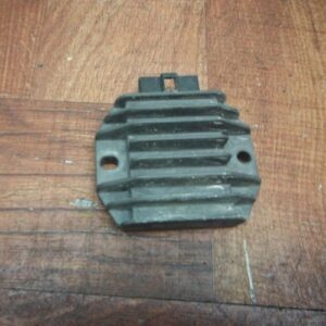 2013 aprilia piaggio typhoon RS 50 R REGULADOR DE VOLTAJE RECTIFICADOR 58090R5