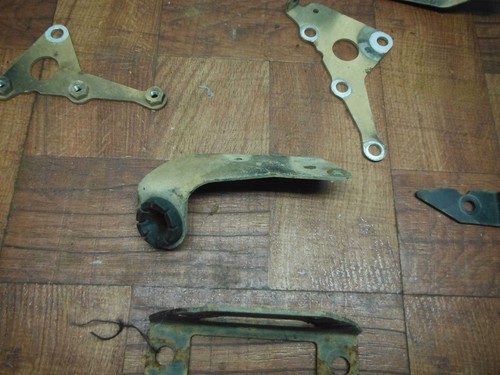 2012 polaris rzr xp 900 MOTOR ENGINE GEARCASE TRANNY CLUTCH MOUNT STAY BRACKET - Image 10