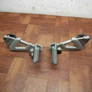 94-99 Kawasaki Ninja ZX11 ZX-11 1100 OEM Soporte de Descanso de Estribo Trasero Izquierdo Derecho