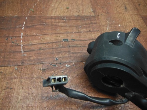 13-17 Kawasaki Ninja 300 MANIJA DE CONTROL IZQUIERDA CLIP CLUTCH DIRECCIONALES INTERRUPTOR - Image 4