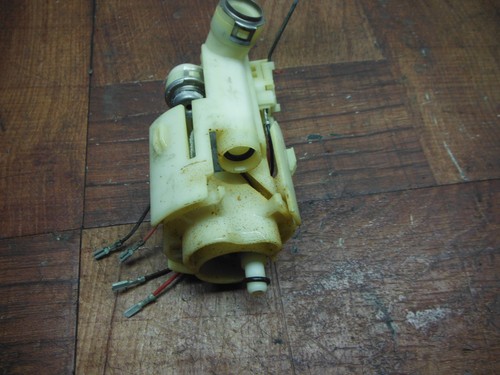 honda cb300f cbr250r cbr300r OEM UNIDAD DE ENVÍO DE NIVEL DE GASOLINA FLOAT - Image 2