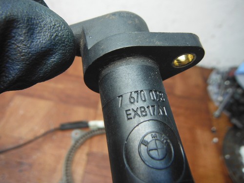 2004 bmw r1150rt ANILLO DEL SENSOR DE VELOCIDAD DEL FRENOS ABS TRASERO - Image 4