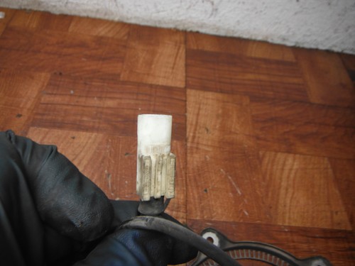 Sensor de freno ABS delantero 2004 BMW R1150RT con anillo - Image 10