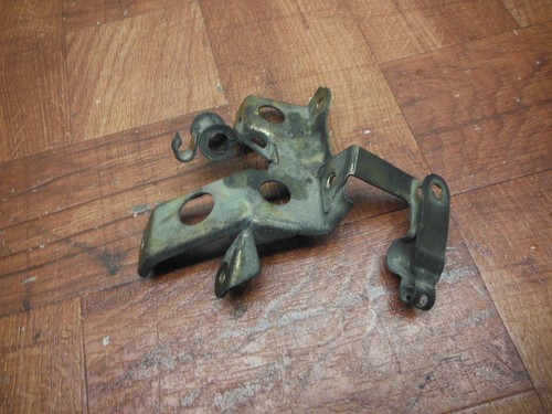 1993 1994 yamaha gts1000a FRONT WHEEL FENDER STAY MOUNT BRACKET HOLDER - Image 2