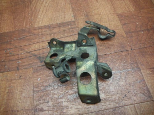 1993 1994 yamaha gts1000a FRONT WHEEL FENDER STAY MOUNT BRACKET HOLDER - Image 3