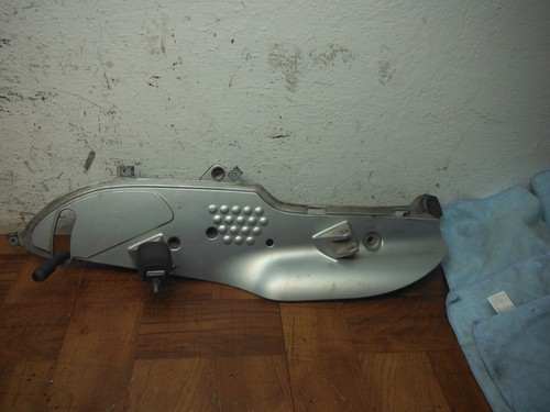 2004 bmw r1150rt SOPORTE IZQUIERDO DE PEGA DE CONDUCTOR TRASERO