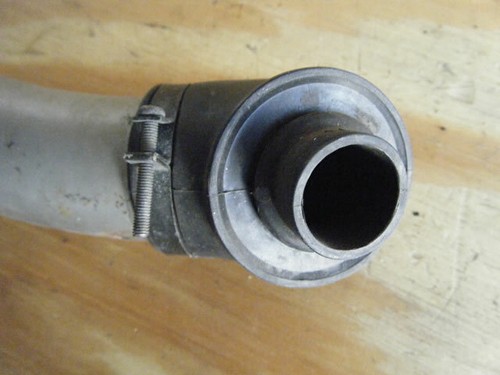 1993 FZR 600 RADIATOR WATER DUCT PIPE 89-96 FZR 600 FZR600 YAMAHA - Image 3