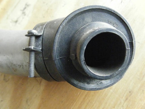1993 FZR 600 RADIATOR WATER DUCT PIPE 89-96 FZR 600 FZR600 YAMAHA - Image 4