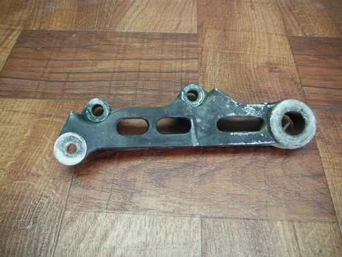 94 FZR600R FZR 600 SOPORTE DE MONTAJE DE CALIPER 1994 YAMAHA
