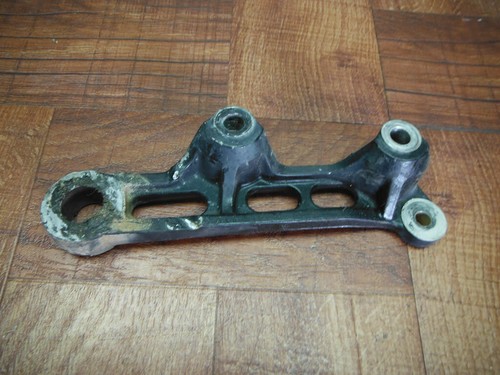 94 FZR600R FZR 600 SOPORTE DE MONTAJE DE CALIPER 1994 YAMAHA - Imagen 2