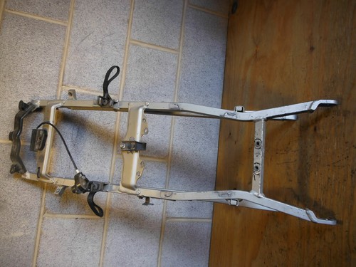 00 KAWASAKI ZX600 ZX6 NINJA ZX6R SUBFRAME SUB FRAME - Imagen 2