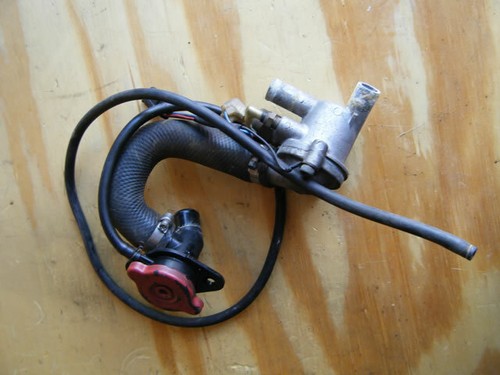 93 FZR600R FZR 600 TAPA DE TERMOSTATO DEL RADIADOR 1993 YAMAHA - Imagen 2