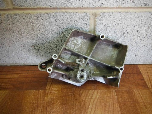 83 SUZUKI GR 650 GR650 TAPA LATERAL DEL MOTOR - Imagen 3