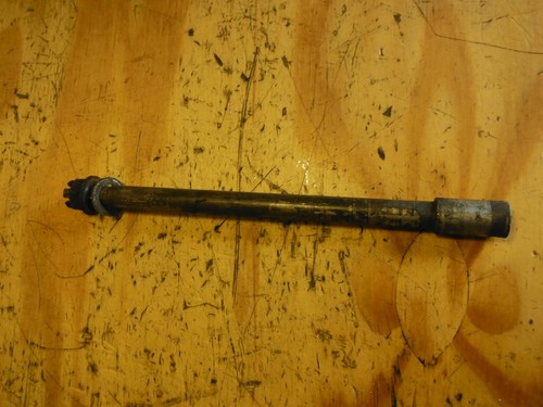 86-93 XVZ 1300 XVZ13 D VENTURE ROYALE AXEL AXLE BOLT REAR WHEEL - Image 2