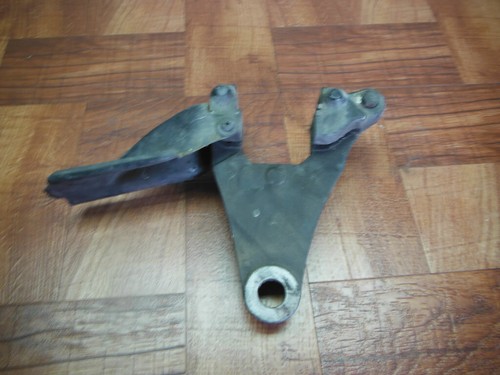 80 81 82 83 HONDA GL1100 GOLDWING SOPORTE DE CALIPER - Imagen 2