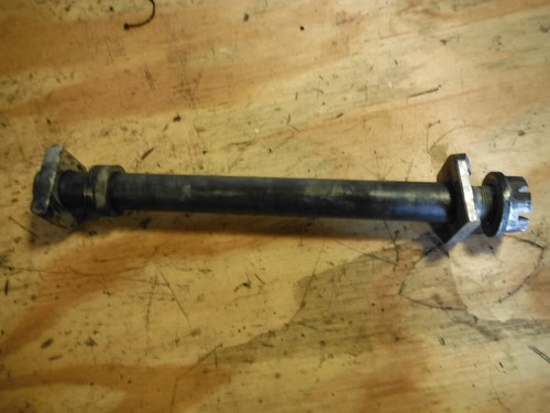 00-03 GSXR GSX-R GSX R 750 REAR AXLE BOLT ADJUSTER - Image 4