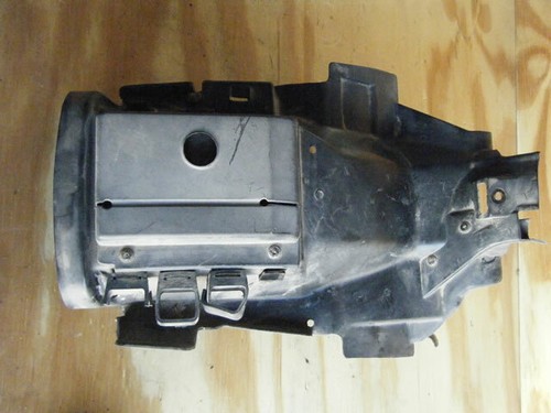81-83 VIRAGO XV920 XV 920 REAR FENDER UNDER TAIL MUD GUARD INNER YAMAHA - Image 4