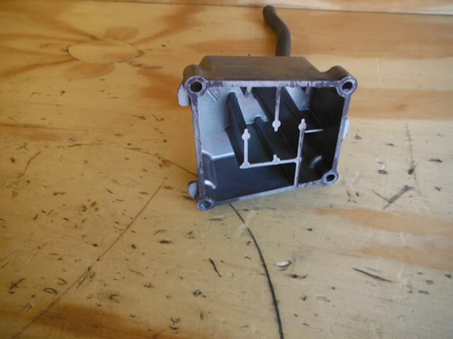 01-03 GSXR 600 GSX-R GSX ENGINE COVER - Image 3