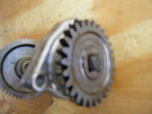 07 GS 500F GS500 2004-2009 ENGINE CLUTCH STARTER OIL PUMP GEAR IDLER - Image 2