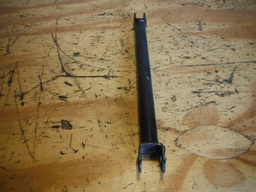 2002 KZ1000 POLICE KZ 1000 CALIPER TORQUE BAR ROD