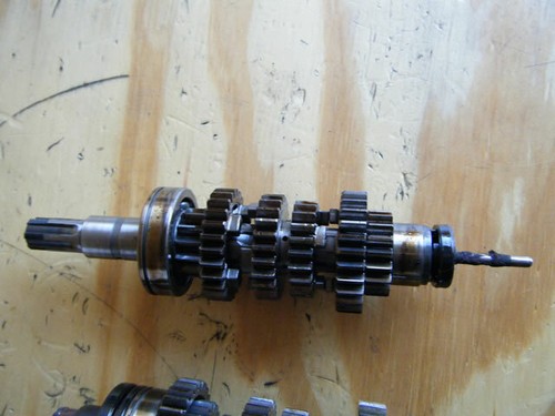 07 GS 500F GS500 2004-2009 ENGINE TRANSMISSION TRANNY GEAR SUZUKI - Image 3