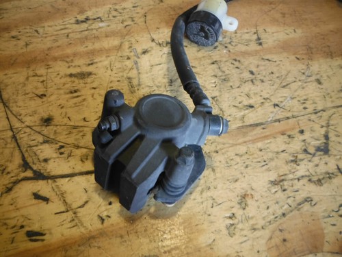 2009 KAWASAKI NINJA EX500 EX 500 CALIPER DE CILINDRO MAESTRO DE FRENO - Imagen 3