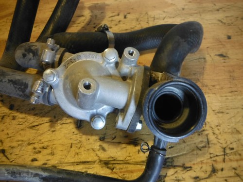 2009 KAWASAKI NINJA EX500 EX 500 TAPA DE TERMOSTATO MANGUERAS
