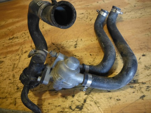 2009 KAWASAKI NINJA EX500 EX 500 TAPA DE TERMOSTATO MANGUERAS - Imagen 3