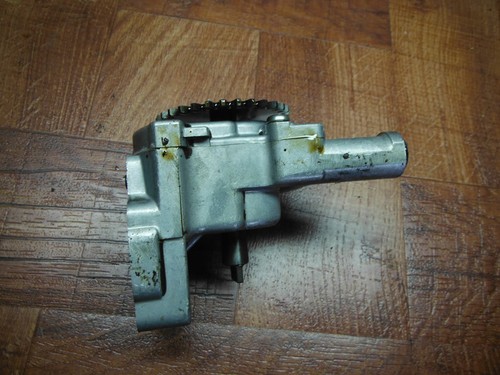 97 TRIUMPH DAYTONA 955 955i T595 OIL PUMP - Image 3