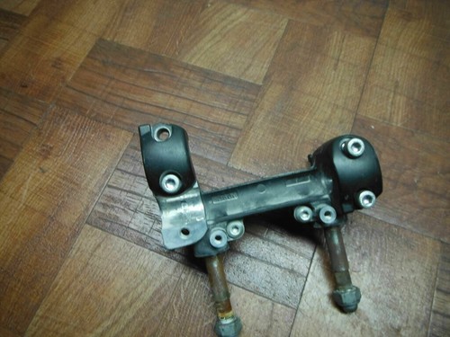 07-15 yamaha v star 1300 HANDLEBAR HANDLE HOLDER PERCH CLAMP 3D8-23442-00-00 - Image 4