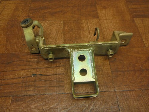 1993 1994 yamaha gts1000a GAS TANK FUEL CELL PETROL RESERVOIR BRACKET MOUNT - Image 4