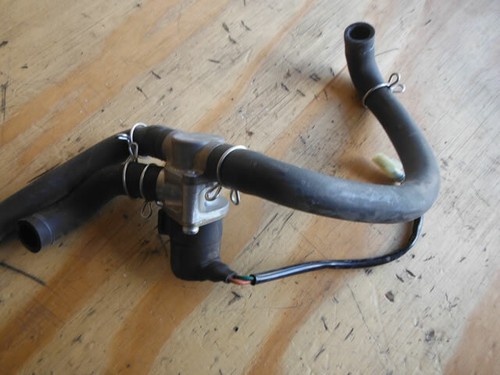 06 HONDA VFR800 VFR 800 INTERCEPTOR INTAKE AIR VALVE SOLENOID - Image 2