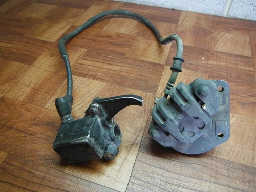 83 SUZUKI GR 650 GR650 TEMPTER CALIPER DE CILINDRO MAESTRO DEL FRENOS DELANTERO - Imagen 4
