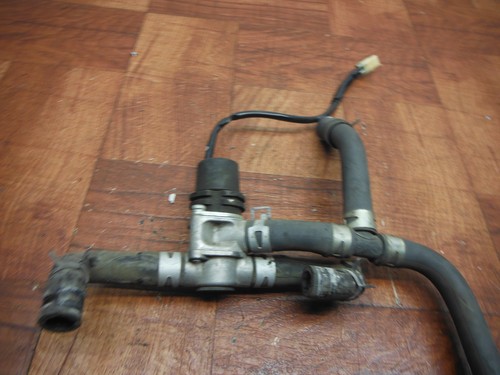 yamaha 06-12 FJR 1300a 06-09 fjr1300ae SOLENOIDE DE VÁLVULA DE AIRE INTERRUPTOR SUPERIOR DEL MOTOR - Image 4