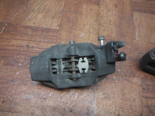 2004 bmw r1150rt JUEGO DE CALIPER DE FRENOS DELANTEROS DERECHO IZQUIERDO PAR CALIPERS CON BALATAS BREMBO - Image 4