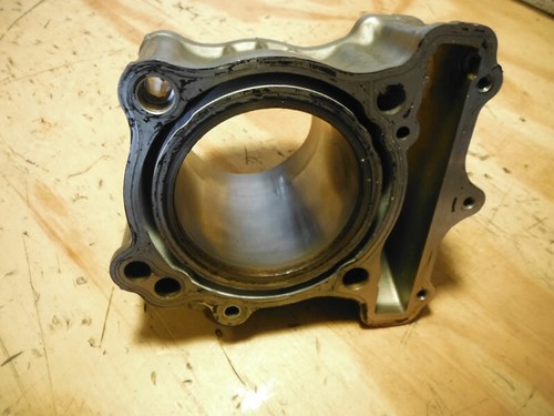 01-09 Suzuki SV650 SV 650 SV650S S CILINDRO DE MOTOR TRASERO 11220-20F20-0F0 - Image 7