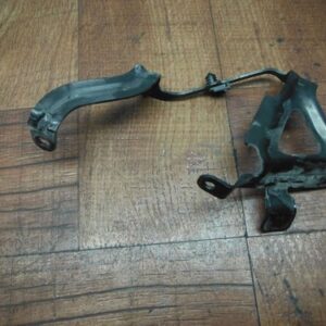 2015 13-16 triumph street triple RADIATOR MOUNT BACKET LEFT STAY COWL