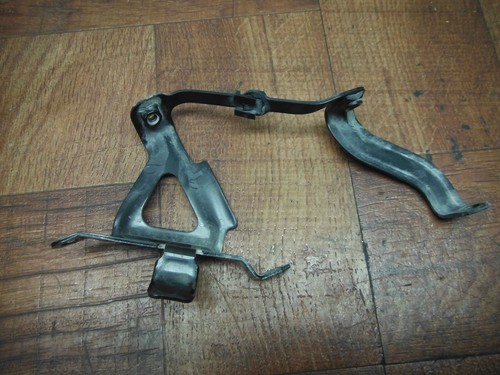 2015 13-16 Triumph Street Triple SOPORTE DE RADIADOR LADO IZQUIERDO TAPA - Imagen 2