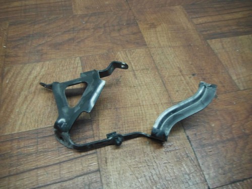 2015 13-16 Triumph Street Triple SOPORTE DE RADIADOR LADO IZQUIERDO TAPA - Imagen 4