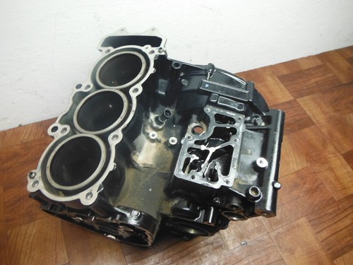 2015 13-16 triumph street triple ENGINE CRANKCASE CRANK CASE CYLINDER - Image 5
