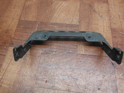 93-01 Kawasaki Ninja ZX11 SOPORTE DE MONTAJE DEL SUBCHASIS TRASERO - Image 2