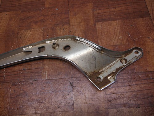 05-09 suzuki boulevard CHROME LEFT OEM REAR REAR PASSENGER FENDER GRAB RAIL - Image 5