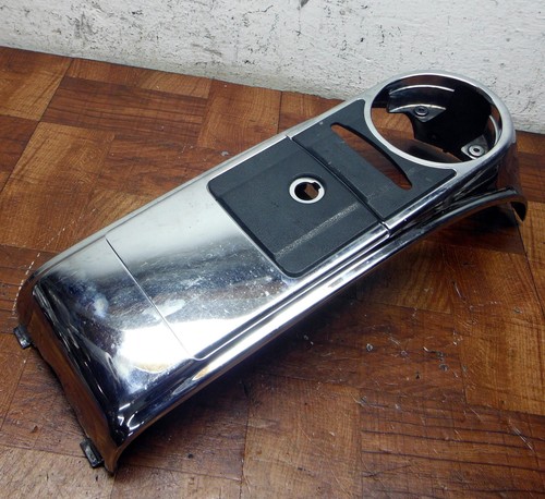 05-09 Suzuki C90 Boulevard VL1500 PANEL DE TAPA DE TANQUE DE INSTRUMENTO VELOCÍMETRO